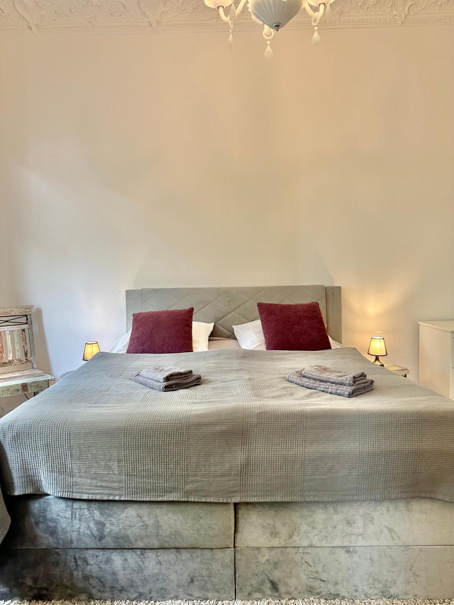 Modernes City-Apartment Mit Blick In Den Park Und 2 Baeder H9 Oldenburg Zewnętrze zdjęcie