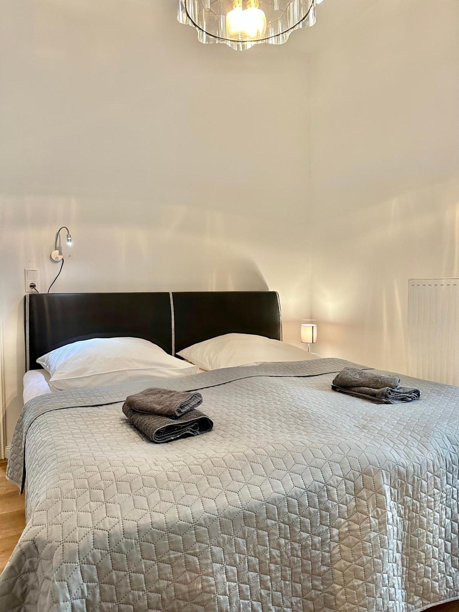 Modernes City-Apartment Mit Blick In Den Park Und 2 Baeder H9 Oldenburg Zewnętrze zdjęcie