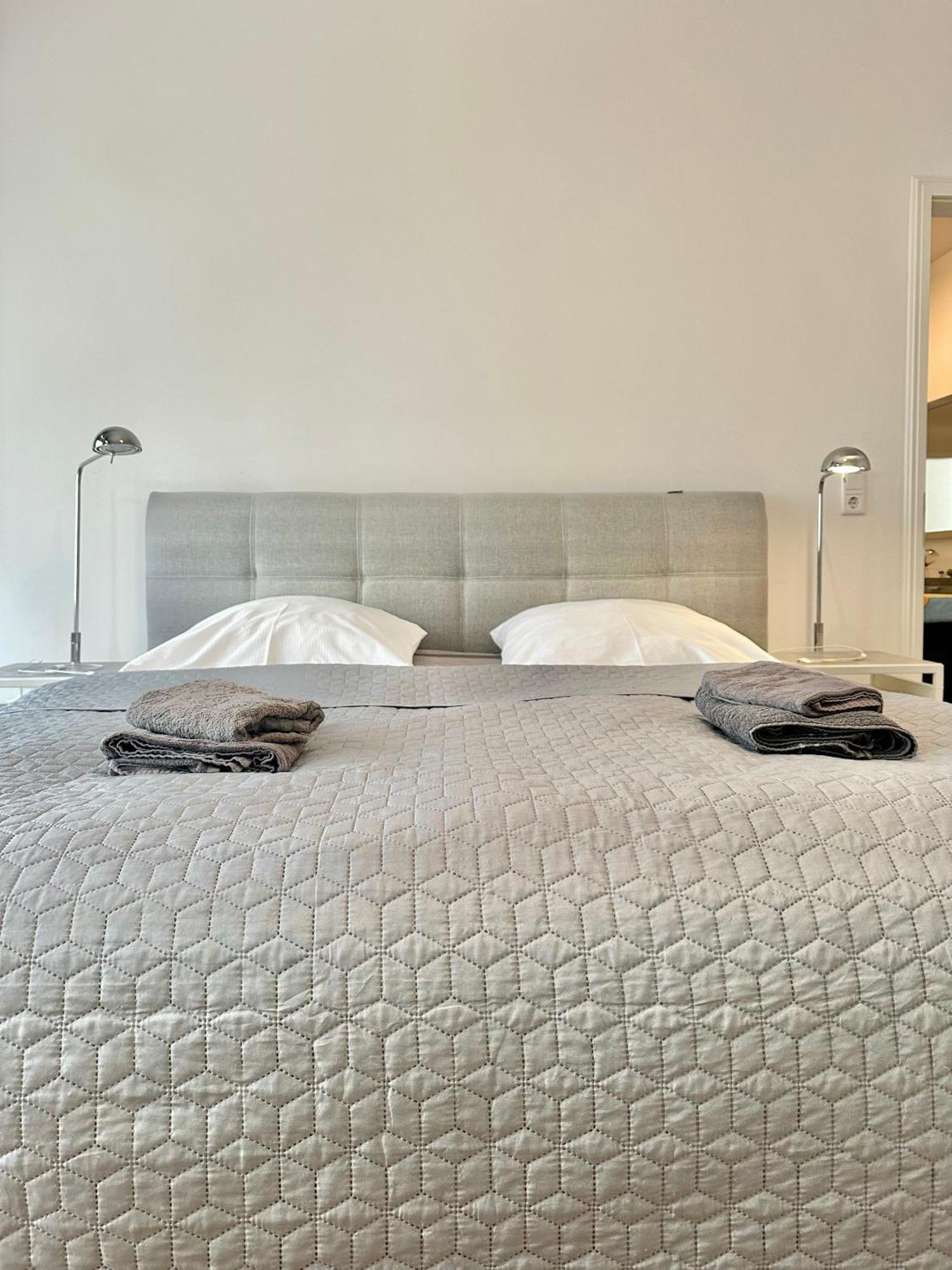 Modernes City-Apartment Mit Blick In Den Park Und 2 Baeder H9 Oldenburg Zewnętrze zdjęcie